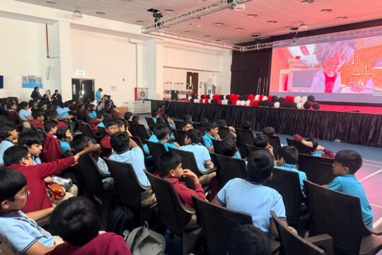movie-day-at-podar-pearl-school