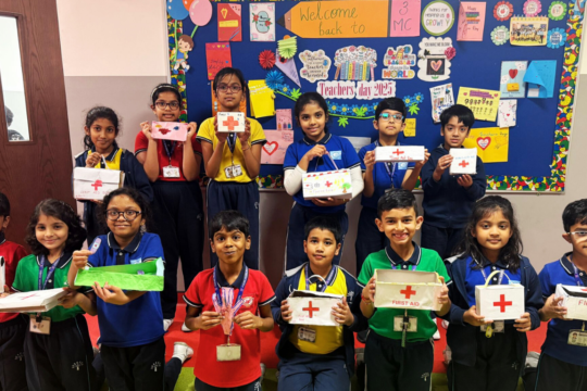 first-aid-activity-at-podar-pearl-school