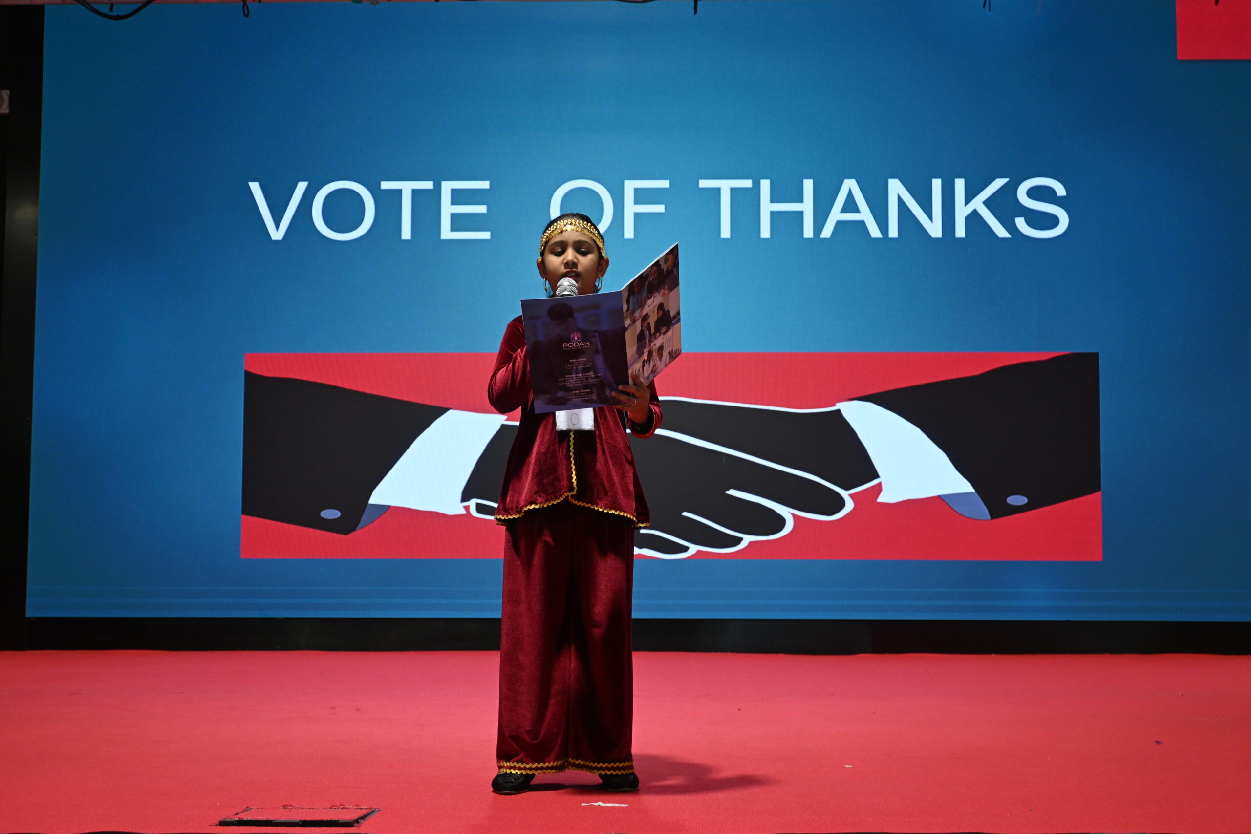 qatar-national-day-assembly-at-podar-pearl-school-al-meshaf-campus