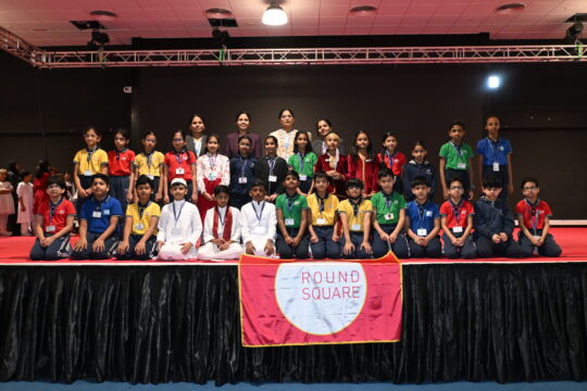 qatar-national-day-assembly-at-podar-pearl-school-al-meshaf-campus