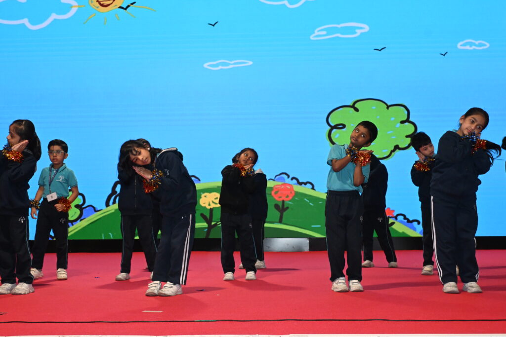 friendship-assembly-at-podar-pearl-school