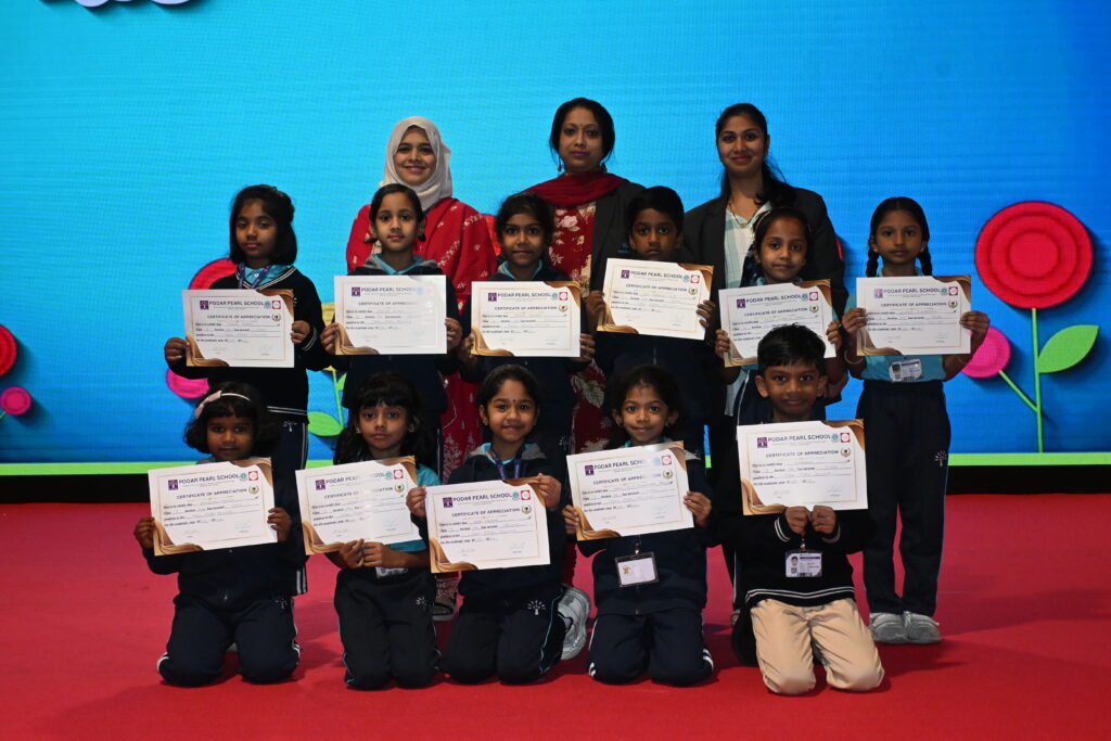 friendship-assembly-at-podar-pearl-school