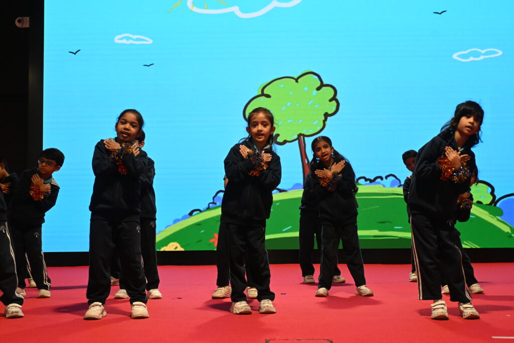 friendship-day-assembly-at-podar-pearl