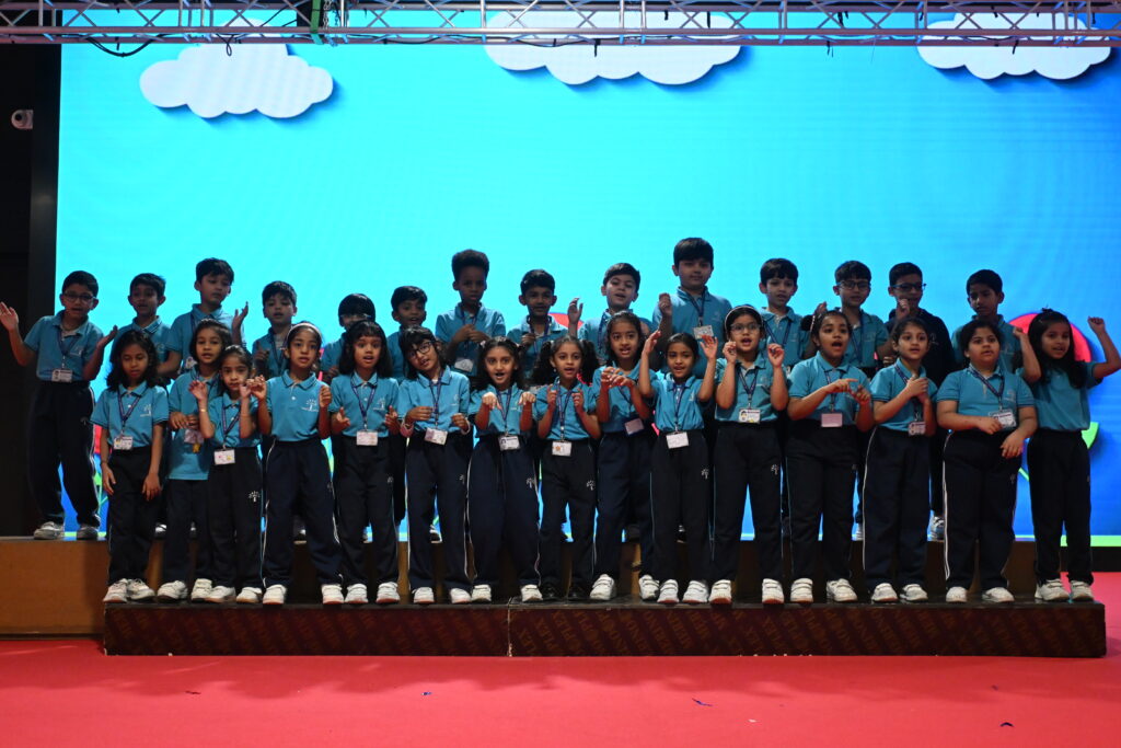 friendship-day-assembly-at-podar-pearl