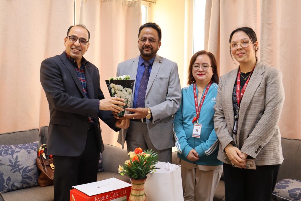 Ministry of Public Health recognition for Pearl School during World Glaucoma Week